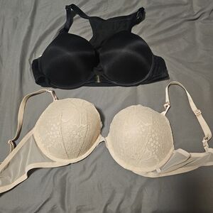 Victoria's Secret Black and Cream Lace Bras